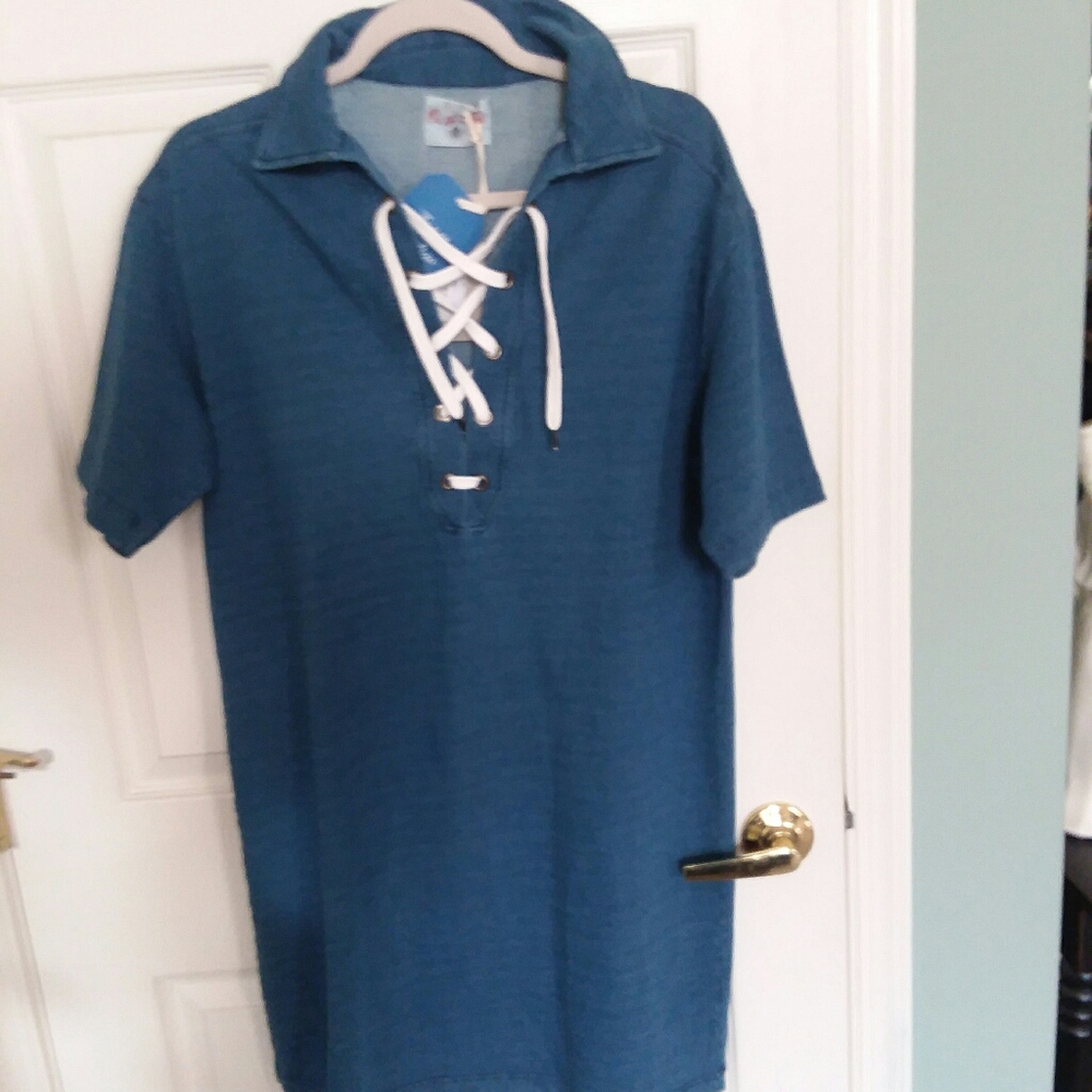 Super cute lace up dress NWT